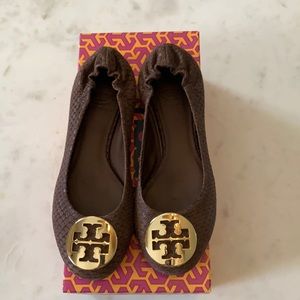 Size 6.5 Tory Burch Python flat